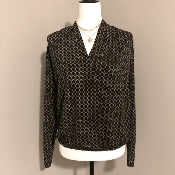 MICHAEL Michael Kors Tops - Micheal Kors Stylish Ladies long sleeve Top Size X-SM Excellent Condition